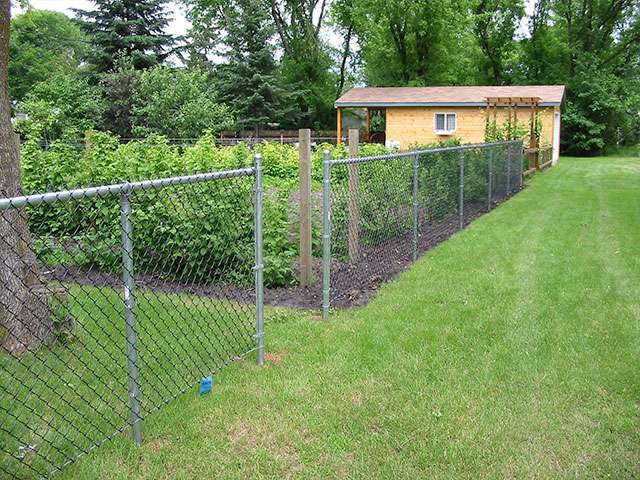 Shorty's Fencing work sample