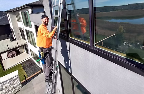 Jordy's Window & Eavestrough Cleaning work sample